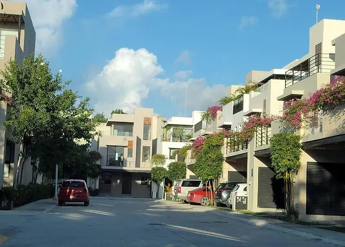 Amazing Dream In Gated Community Ferienhaus Playa del Carmen